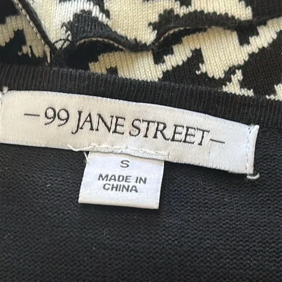 99 Jane Street black and houndstooth sweater dress. Great condition. Size Small - Picture 2 of 12